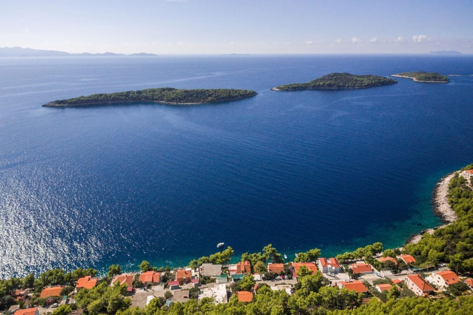 Nearby landmark, Natural landscape, Bird's eye view, On site, Sea view, Street view, Area and facilities