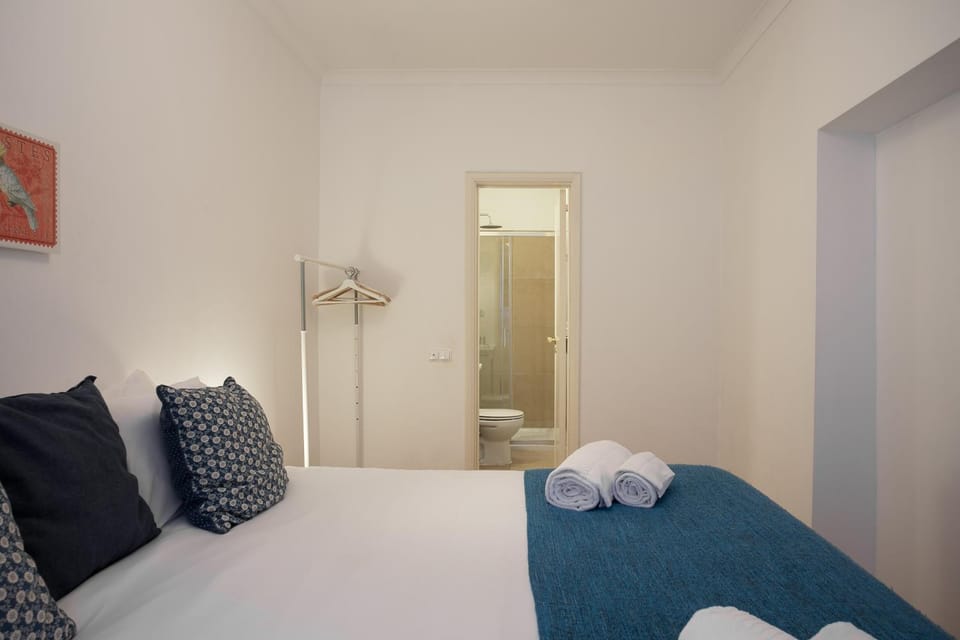 Bed, Bathroom, Bedroom