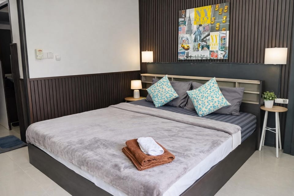 Happy Fish Guesthouse Bed and Breakfast in Patong