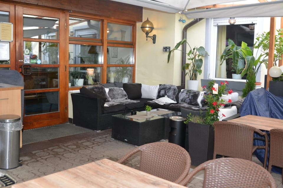 Facade/entrance, Balcony/Terrace, Seating area