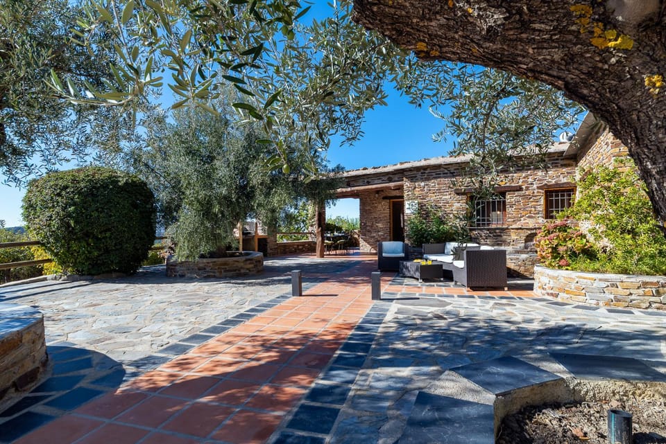 Property building, Patio, Garden