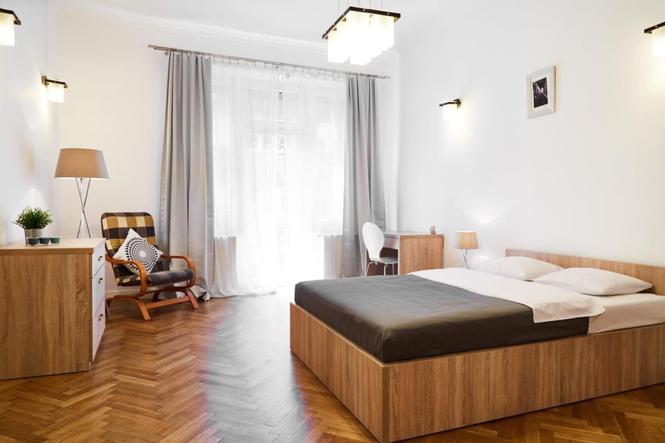Bed, Photo of the whole room, Bedroom