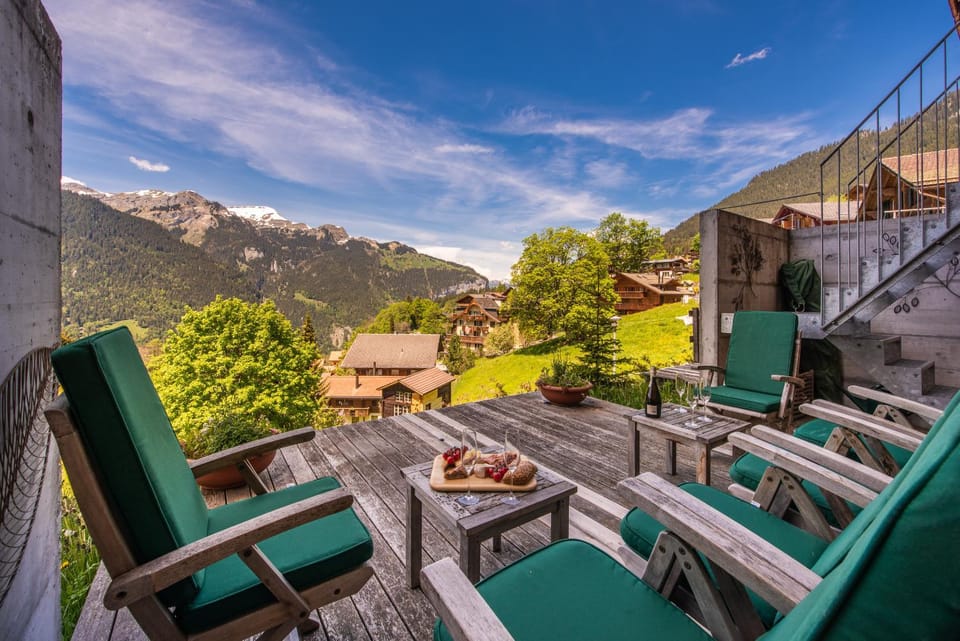 Balcony/Terrace, Mountain view