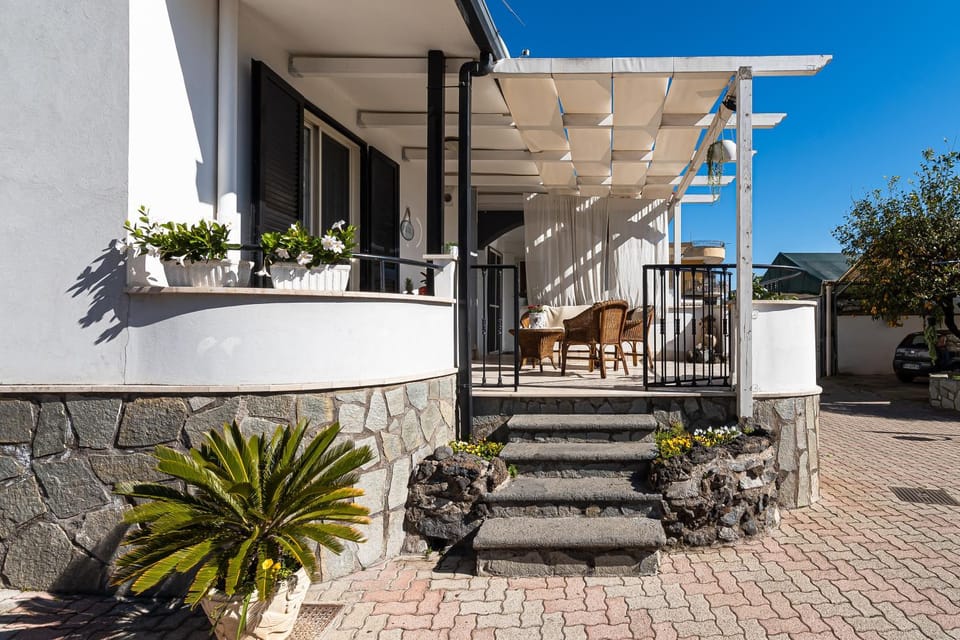 Property building, Balcony/Terrace