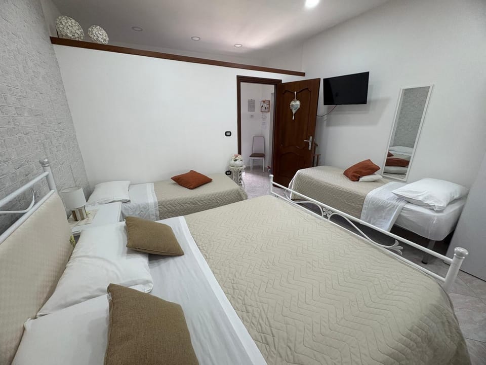 B&B VESUVIAN STONE Bed and Breakfast in Pompeii