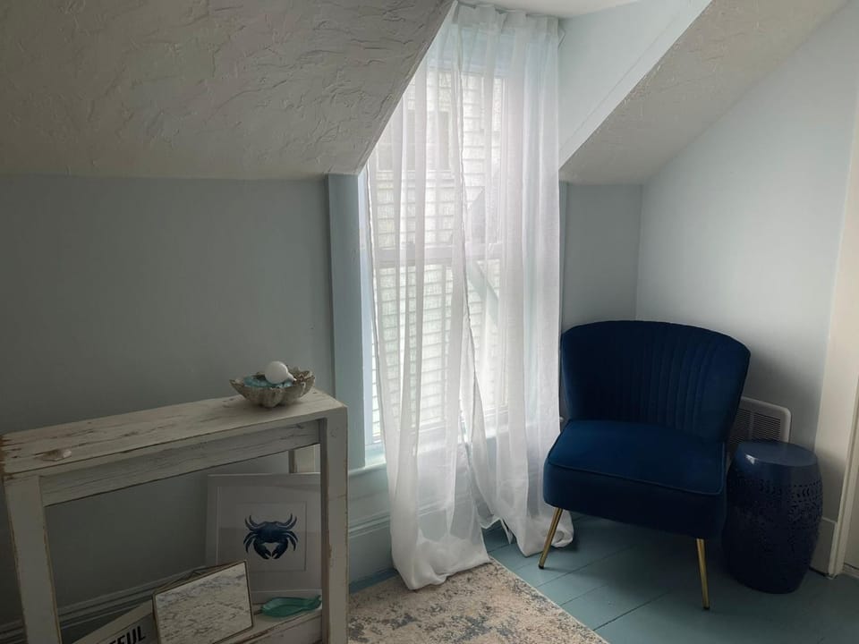 Narragansett House Bed and Breakfast in Oak Bluffs