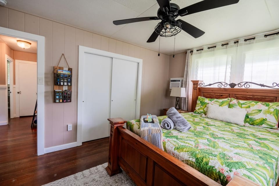 Hale Leilani - Hilo 3BR cold AC Bed and Breakfast in Hilo