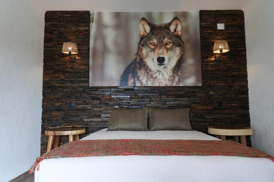Bed, Bathroom, Balcony/Terrace, Photo of the whole room, Decorative detail, Bedroom, Swimming pool