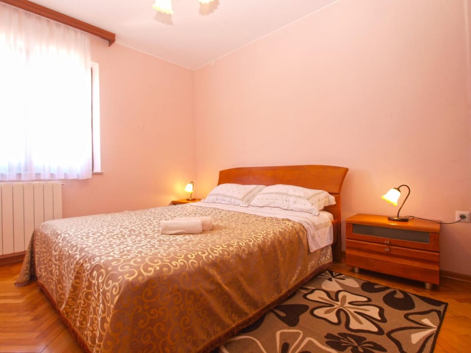 Apartments Mirjana 1655 Apartment in Istria County