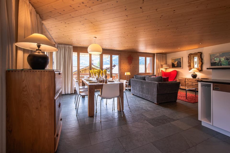 Living room, Dining area