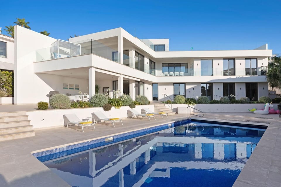 Pool view, Swimming pool