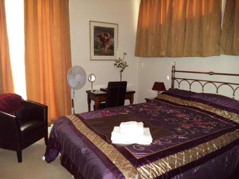 Britten House Bed and Breakfast in Lowestoft