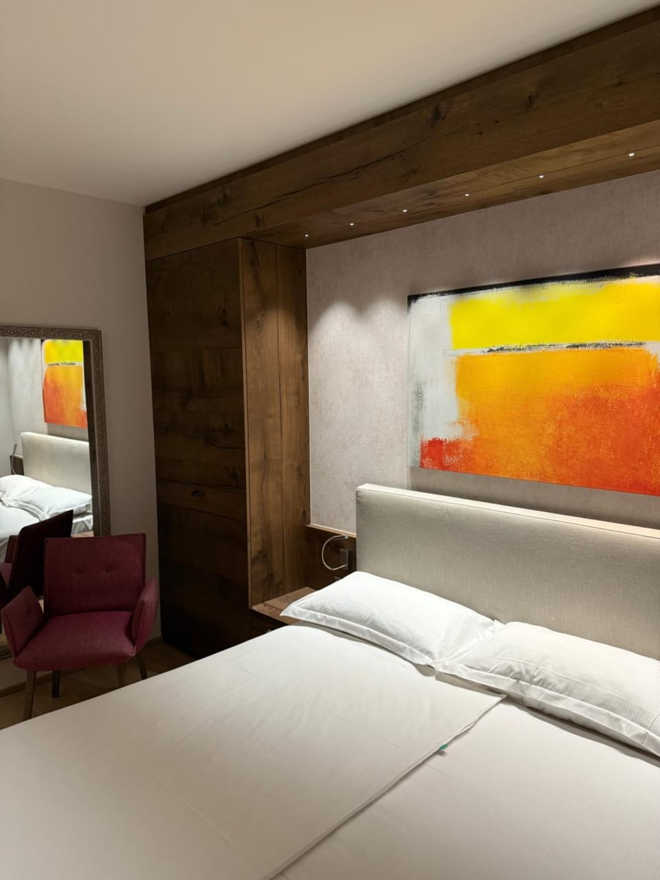 Bed, Photo of the whole room