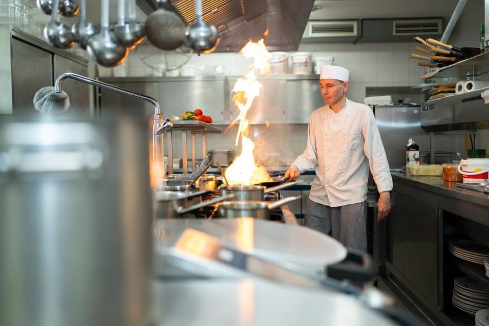 Kitchen or kitchenette, Food and drinks, Food, stove