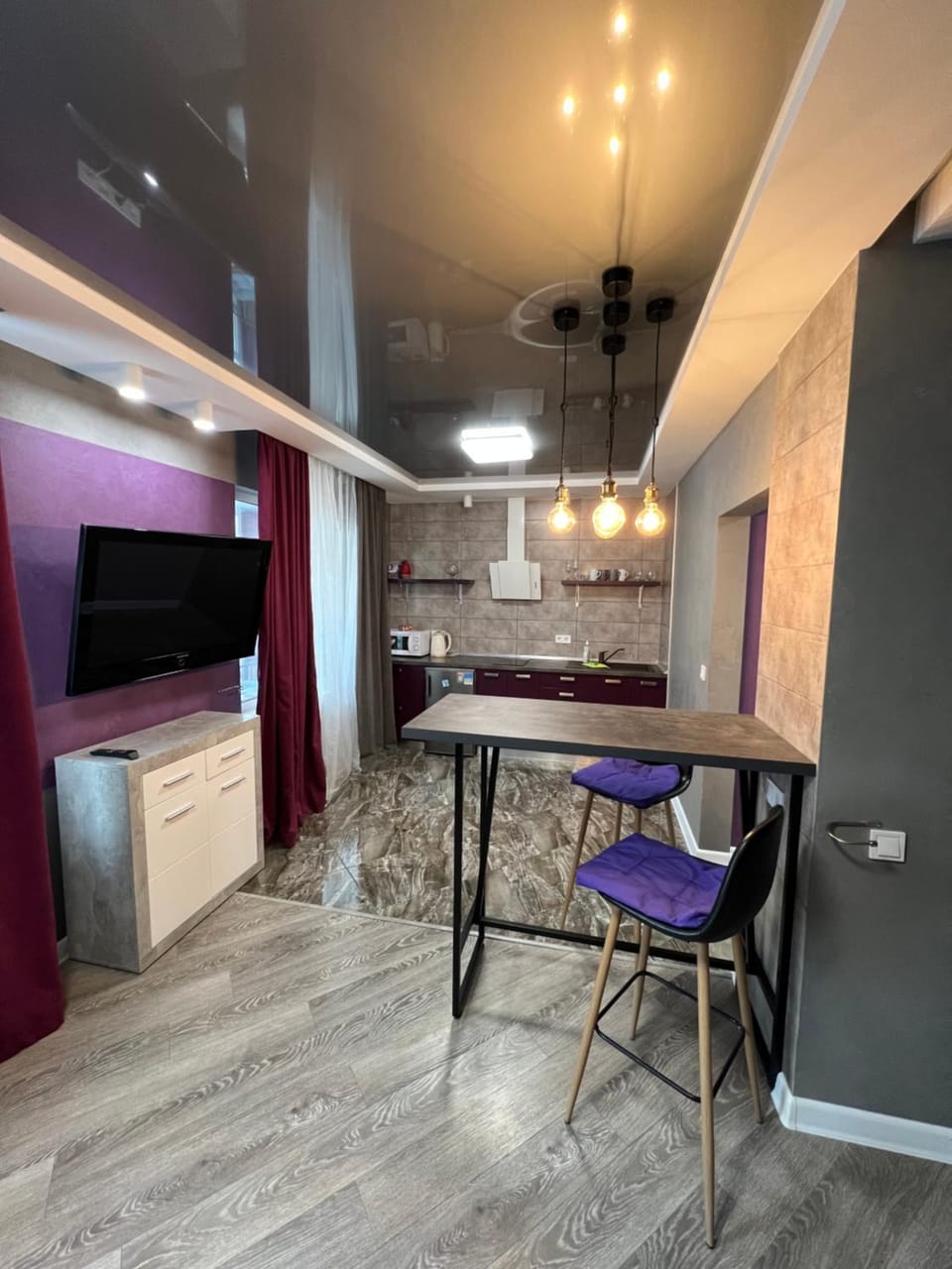 Дизайнерская Студио 10 мин метро Позняки Apartment in Kiev City - Kyiv