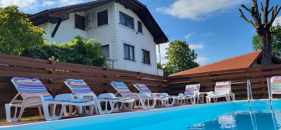 Property building, Swimming pool