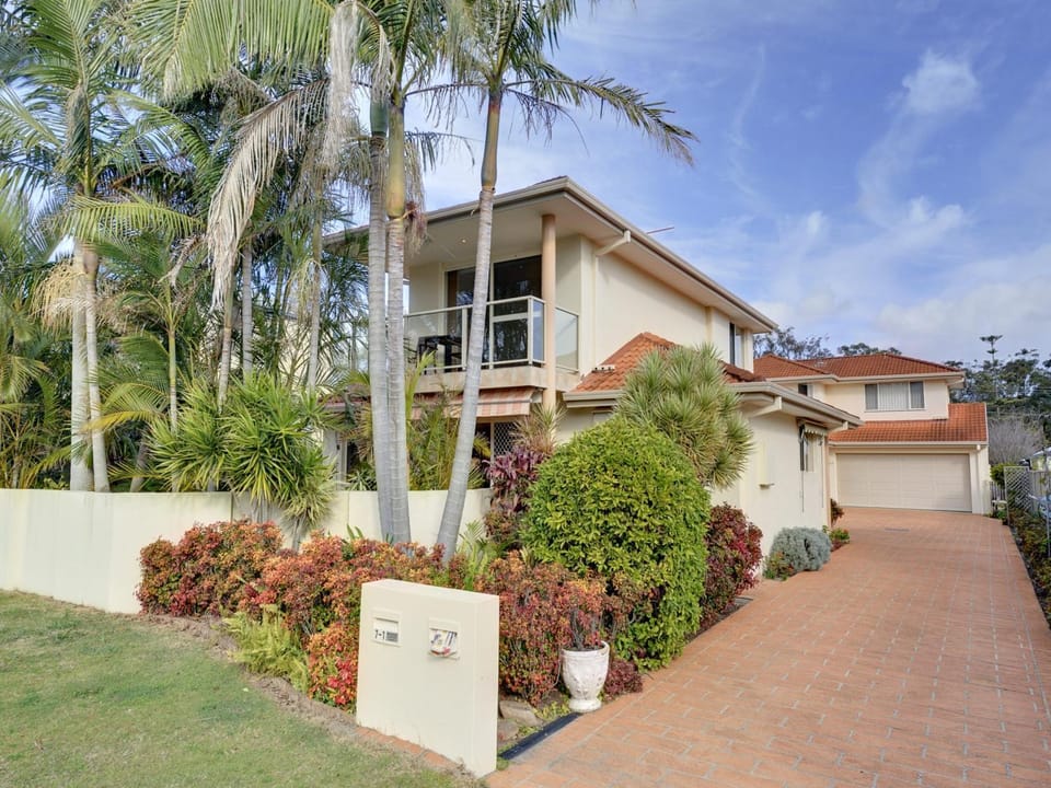 White Horses House in Shoal Bay