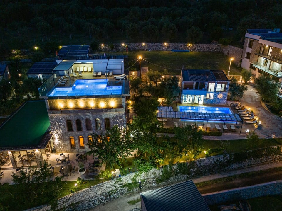 Property building, Night, Bird's eye view, Pool view, Swimming pool