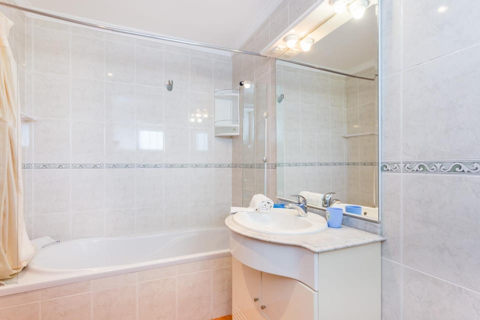 Bathroom, Bathroom
