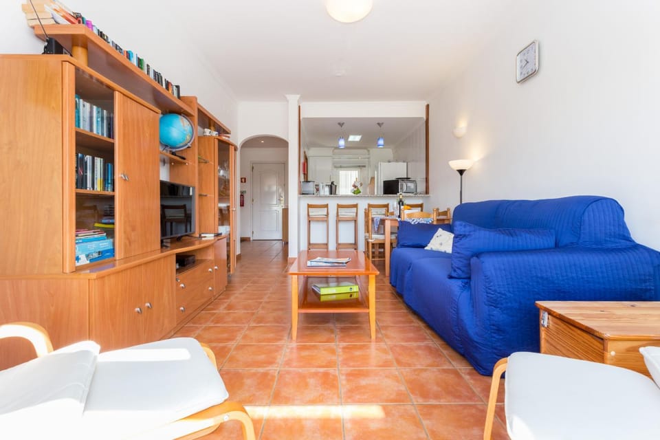 Communal lounge/ TV room, Living room, Living room