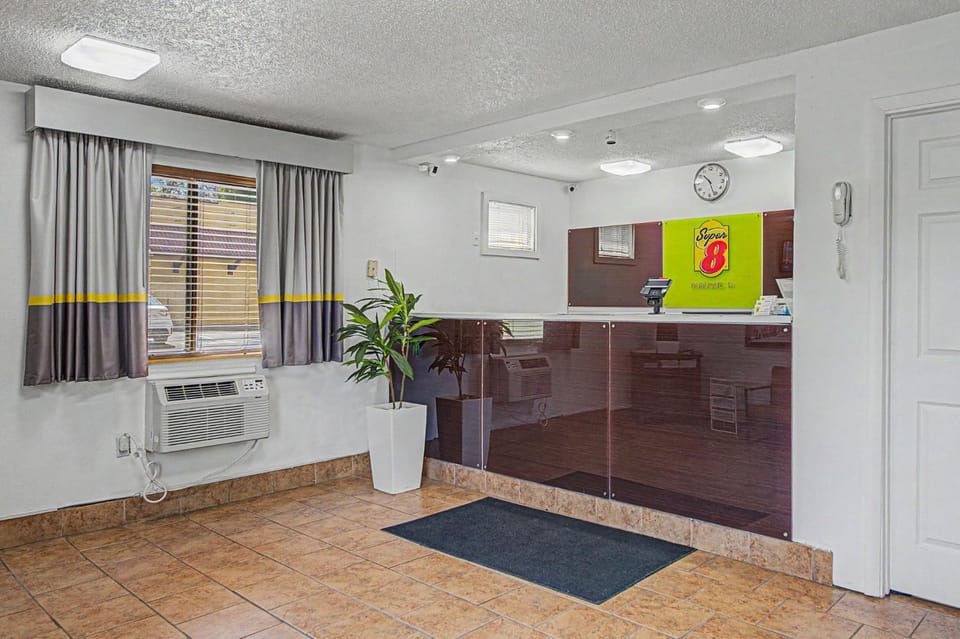Lobby or reception, On site