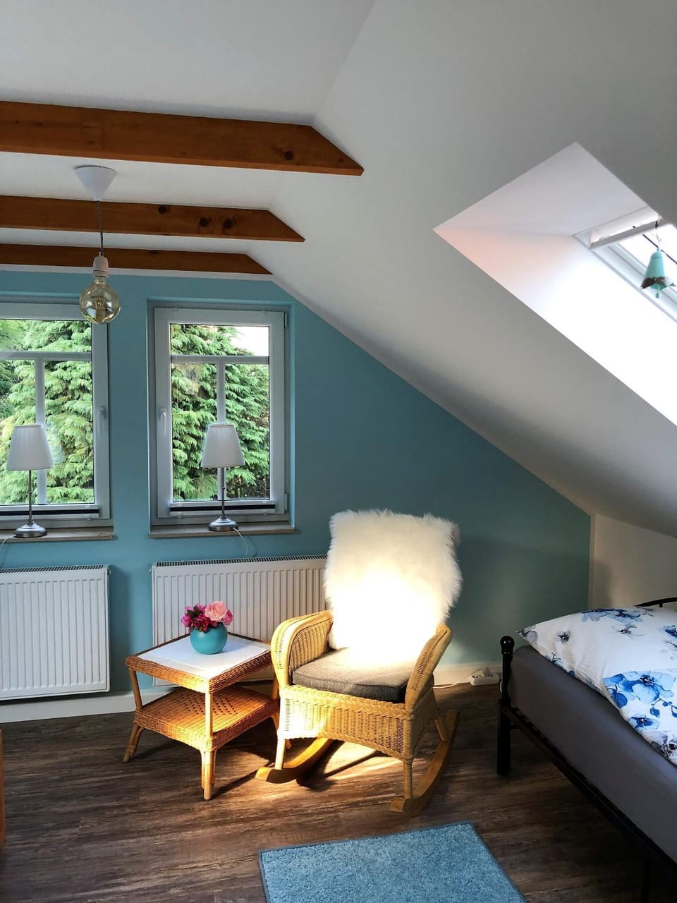 Seating area, Bedroom