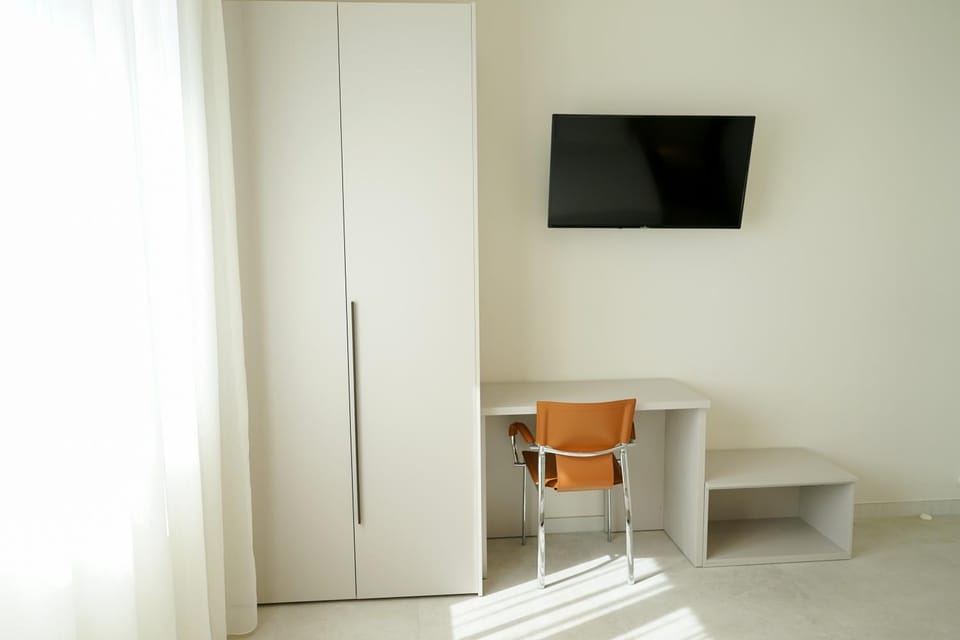Seating area, Bedroom