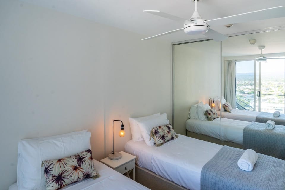 Southern Cross Beachfront Holiday Apartments Apartment hotel in Burleigh Heads