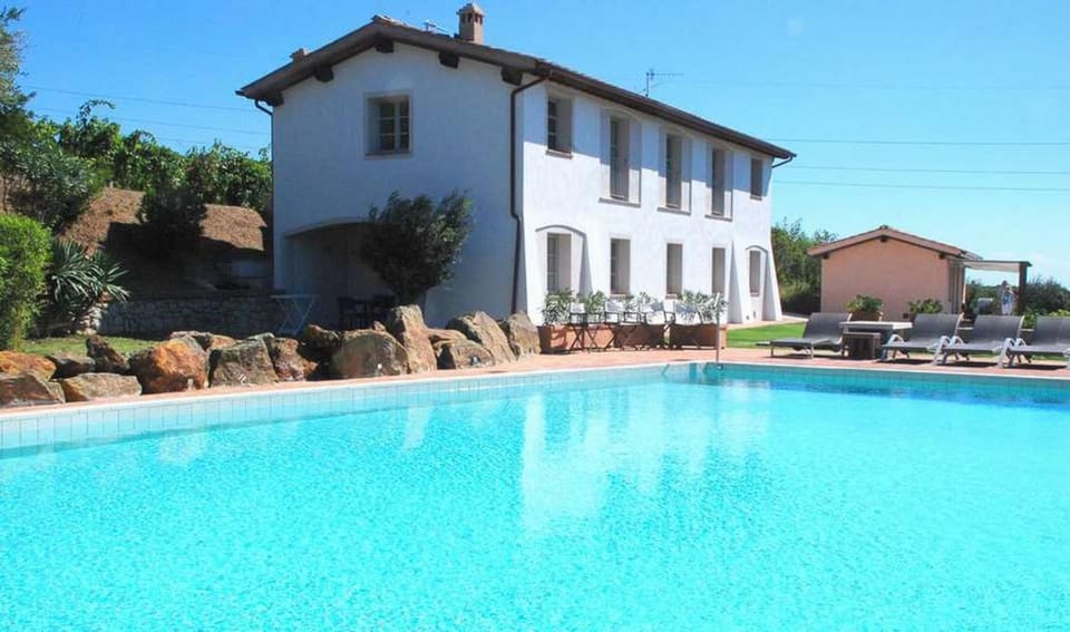 Property building, Pool view