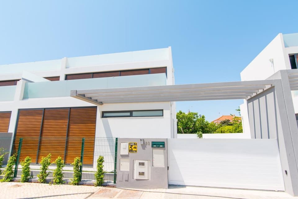 Property building, Facade/entrance