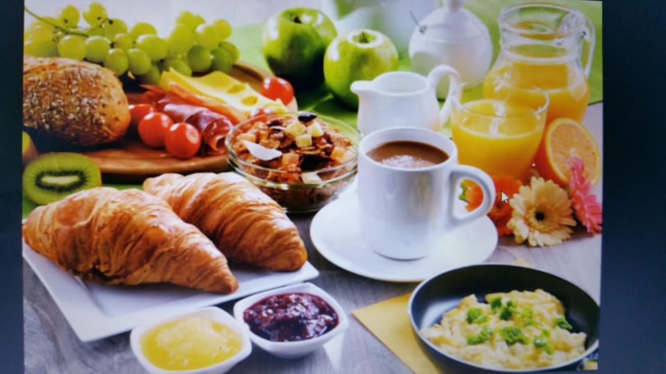 Buffet breakfast
