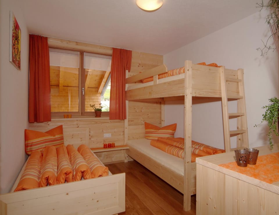 children, bunk bed