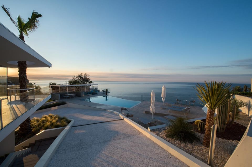 Pool view, Sea view, Sunrise