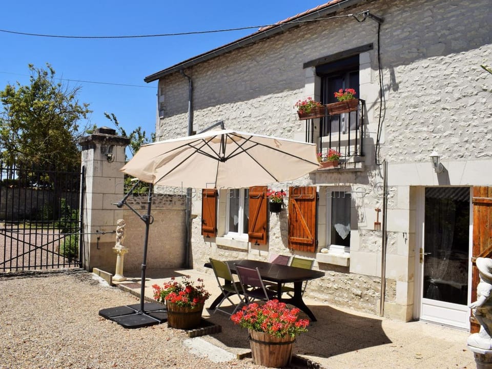 Gîte 40m² au calme avec cour privée Country House in Centre-Val de Loire