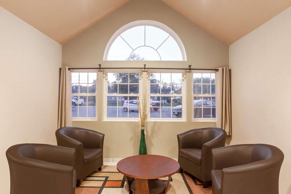 Lobby or reception, On site