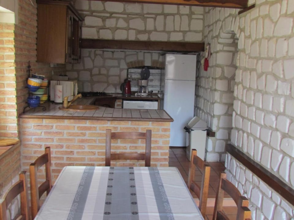 Maison avec jardin clos, proche de Montreuil sur Mer, activités familiales, animaux acceptés, wifi inclus - FR-1-376-97 House in Hauts-de-France