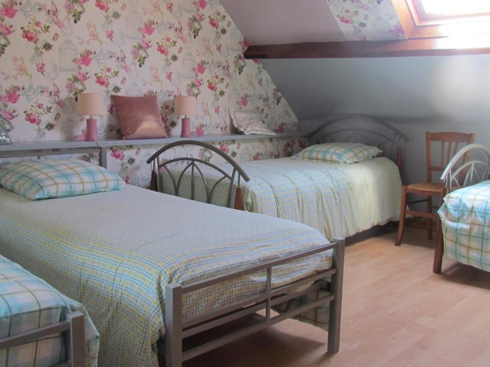 Maison avec jardin clos, proche de Montreuil sur Mer, activités familiales, animaux acceptés, wifi inclus - FR-1-376-97 House in Hauts-de-France