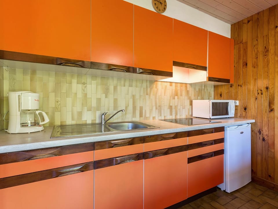 Rez de chalet calme avec terrasse - 2 chambres, proche pistes à La Clusaz - FR-1-437-10 Apartment in La Clusaz