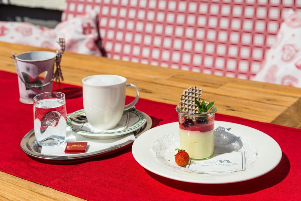 Summer, Coffee/tea facilities, Food and drinks, Food, Drinks