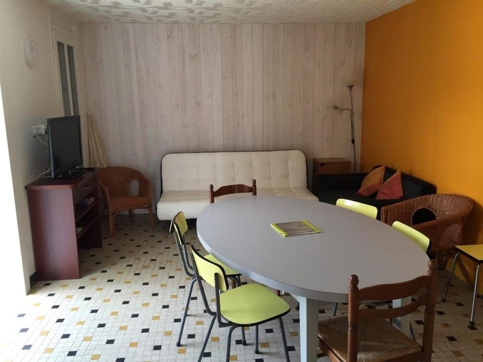 Maison 6 personnes proche plage - FR-1-246A-319 House in Nouvelle-Aquitaine