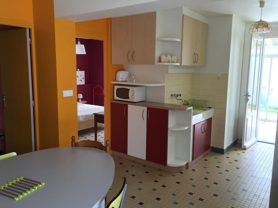 Maison 6 personnes proche plage - FR-1-246A-319 House in Nouvelle-Aquitaine