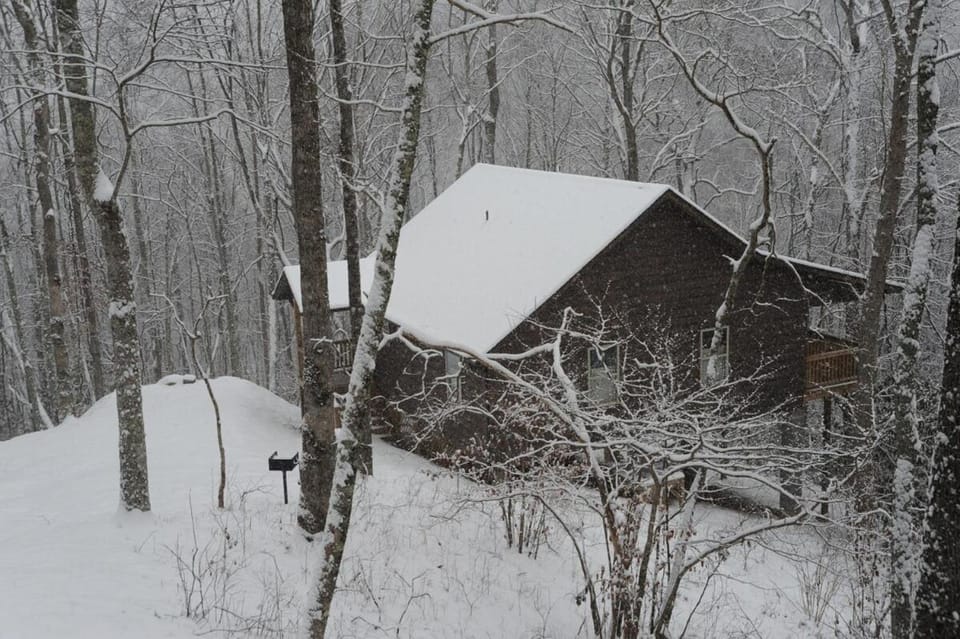 The Sassafras Breeze House in Nantahala