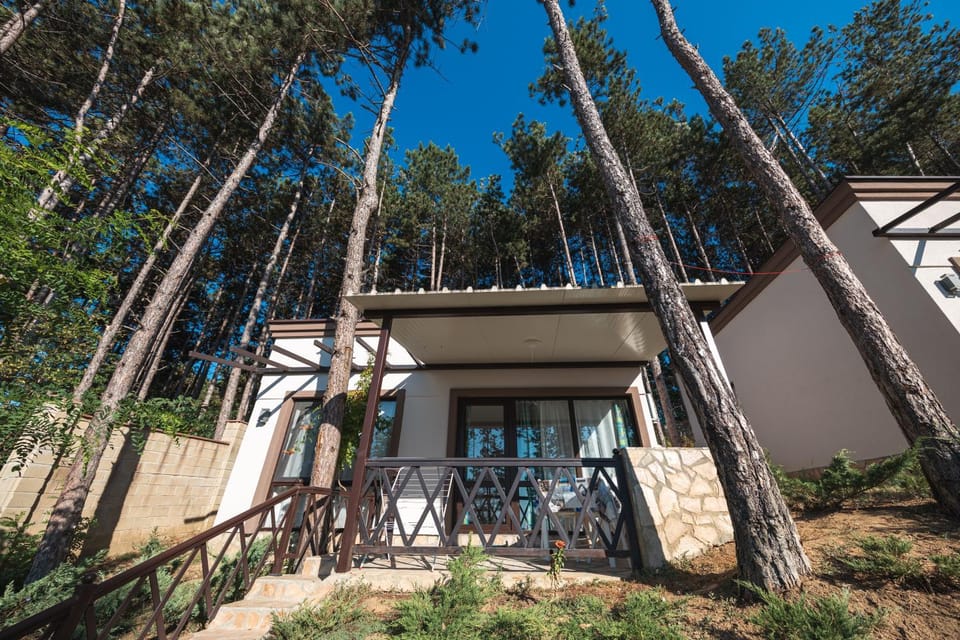 Patio, Facade/entrance, Balcony/Terrace