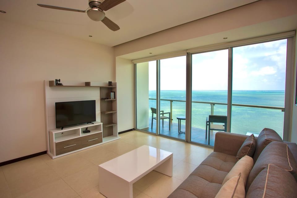 TV and multimedia, Living room, Sea view