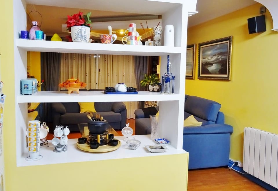 Kitchen or kitchenette, Lounge or bar, Decorative detail