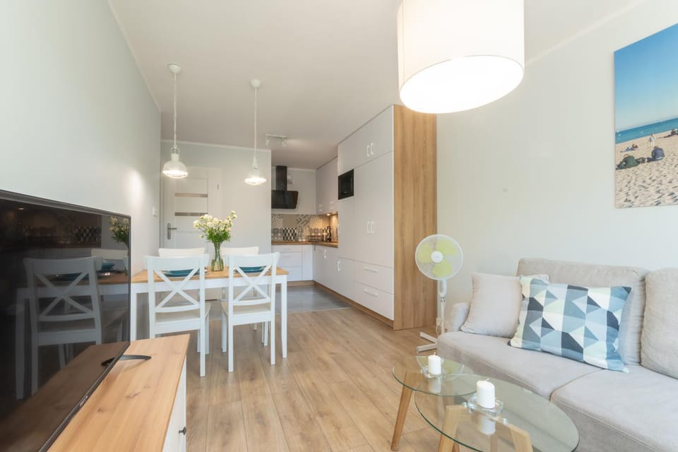 TV and multimedia, Kitchen or kitchenette, Seating area, Dining area