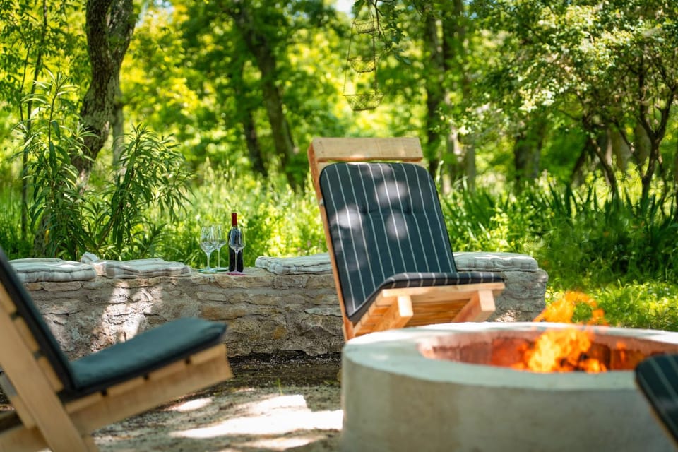 Natural landscape, Seating area