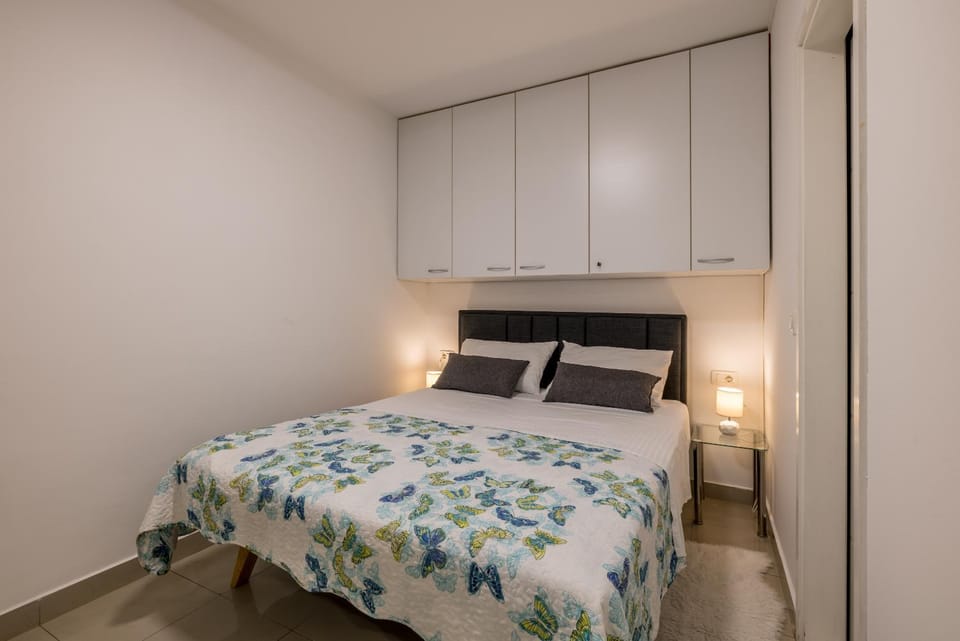 Studio Apartment Nikol Apartment in Split