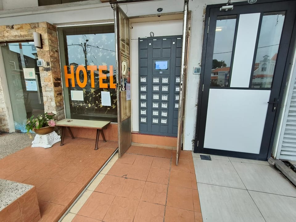 Property building, Facade/entrance