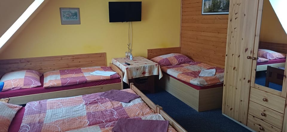 penzion - restaurace Na Výšince Bed and Breakfast in Czechia